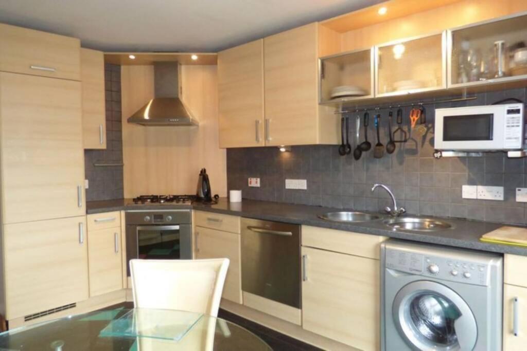 Comfortable, Self Contained 2 Double Beds Town Apartment Near Pittodrie Stadium Aberdeen Exteriér fotografie