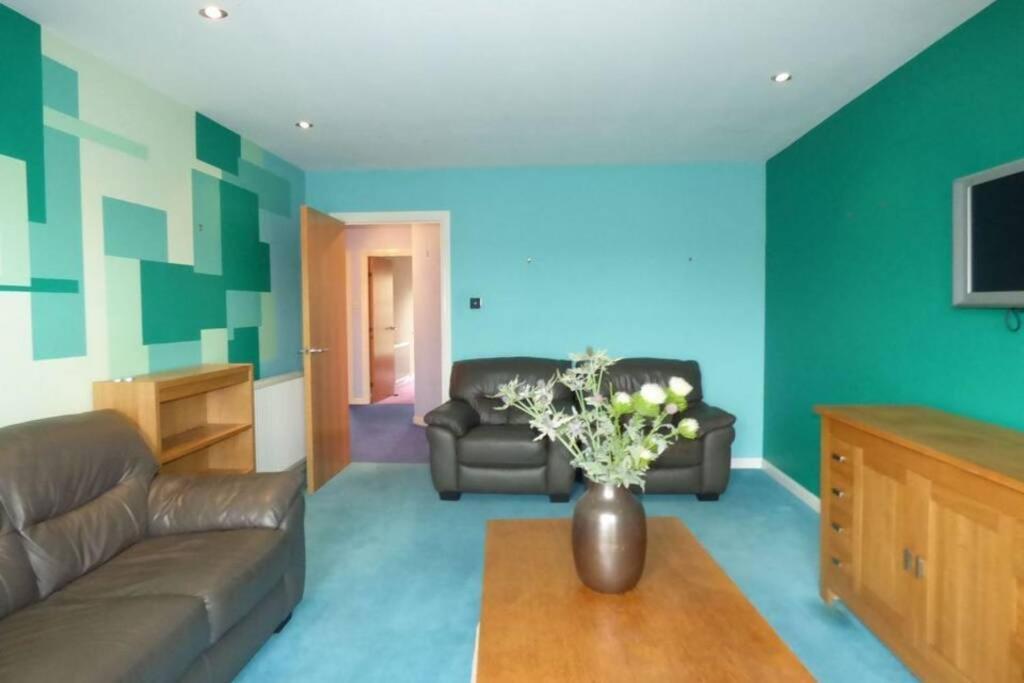 Comfortable, Self Contained 2 Double Beds Town Apartment Near Pittodrie Stadium Aberdeen Exteriér fotografie