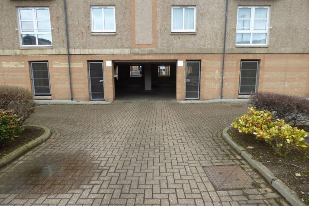 Comfortable, Self Contained 2 Double Beds Town Apartment Near Pittodrie Stadium Aberdeen Exteriér fotografie